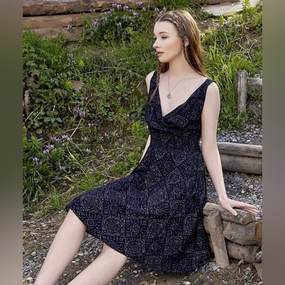 Organic Viscose Smocked Waist & Back Black Patterned Dress with Pockets Fits S/M - Picture 9 of 16